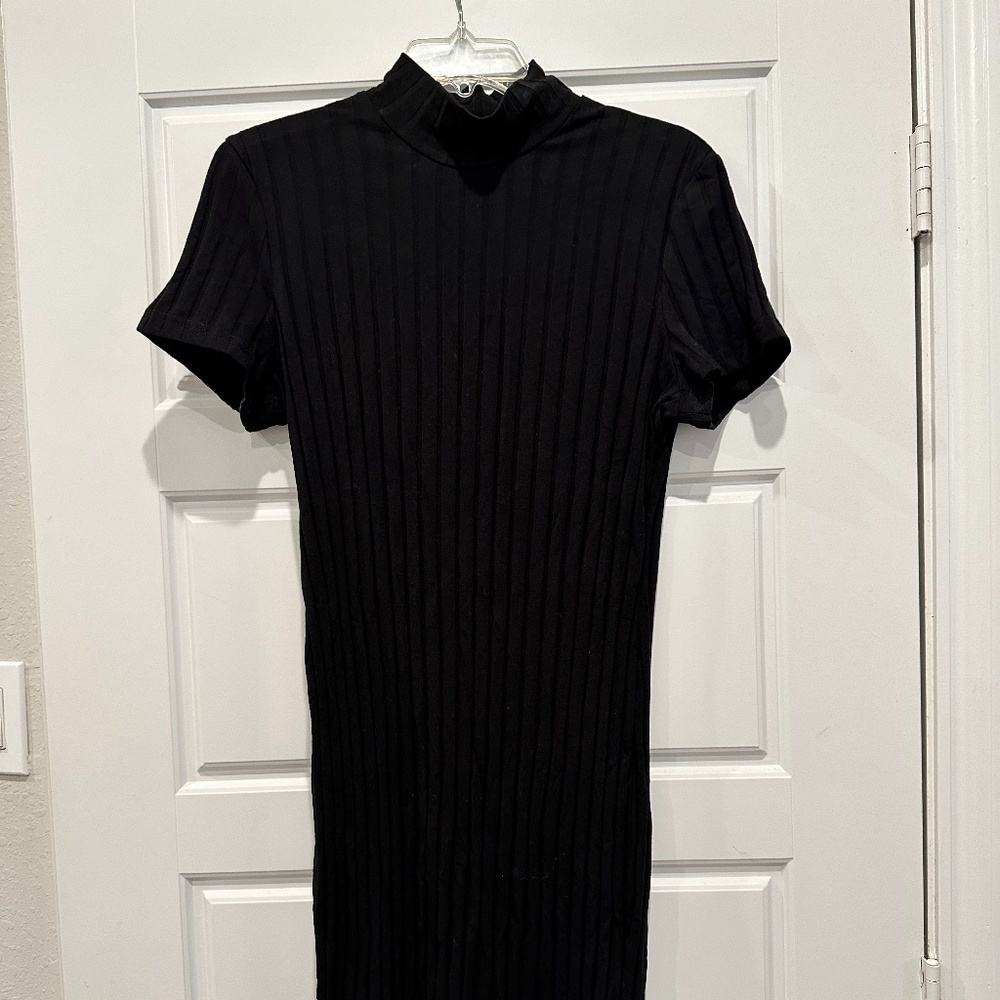 Size XL black body con dress